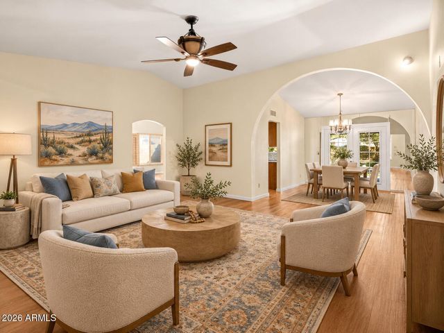 3314 W TOPEKA Drive, Phoenix, AZ 85027