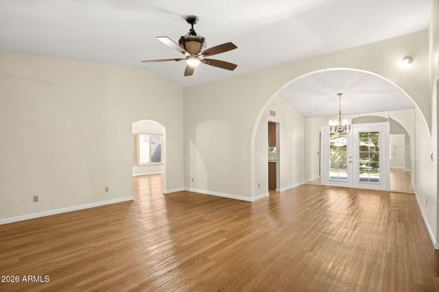 3314 W TOPEKA Drive, Phoenix, AZ 85027