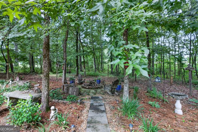 15 Quarter Horse Drive NW, Rome, GA 30165