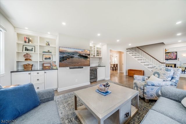 95 Silver Spring Rd, Millburn Twp., NJ 07078