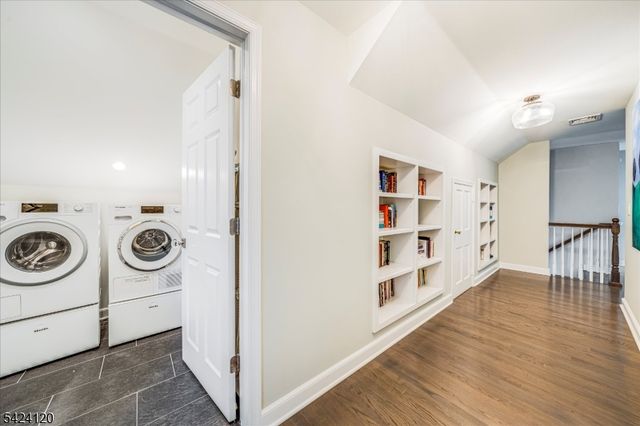 95 Silver Spring Rd, Millburn Twp., NJ 07078