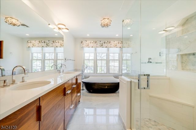 95 Silver Spring Rd, Millburn Twp., NJ 07078