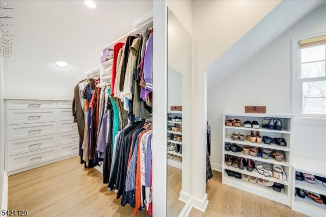 95 Silver Spring Rd, Millburn Twp., NJ 07078