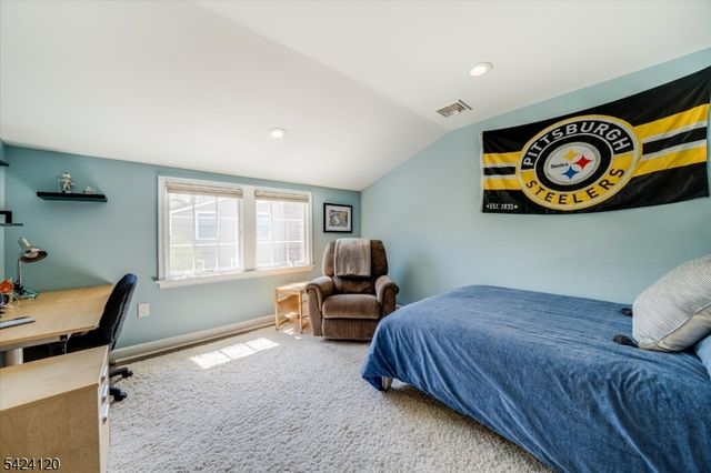 95 Silver Spring Rd, Millburn Twp., NJ 07078