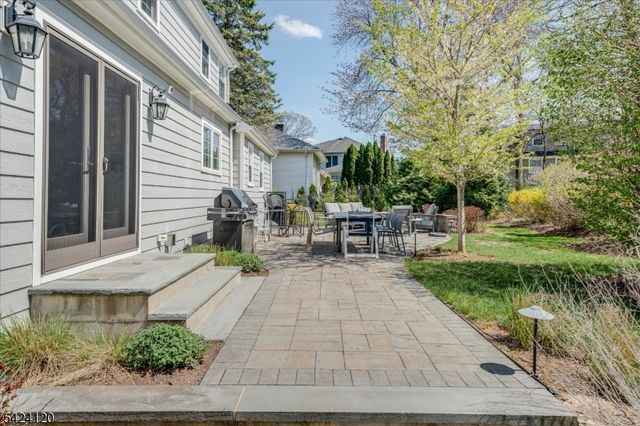 95 Silver Spring Rd, Millburn Twp., NJ 07078