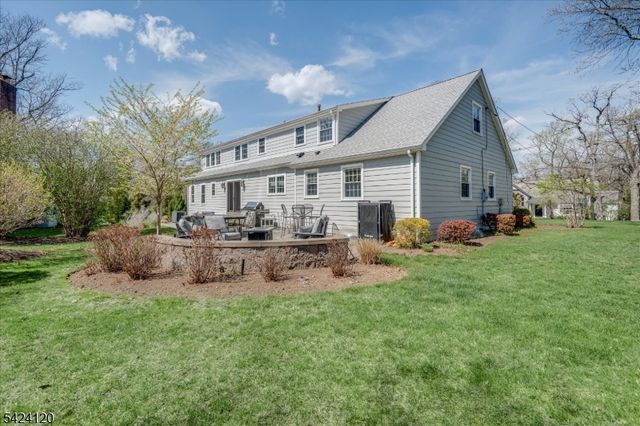 95 Silver Spring Rd, Millburn Twp., NJ 07078