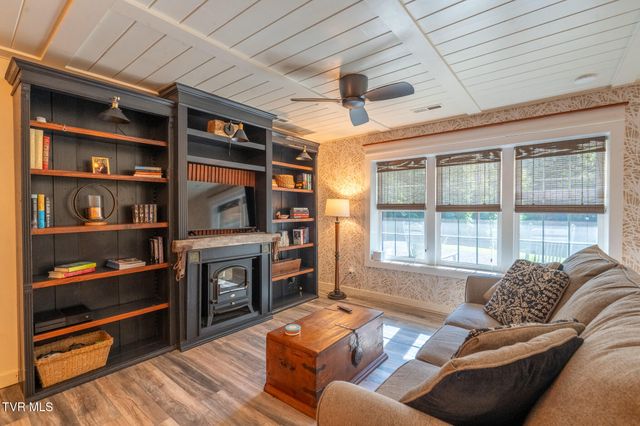 405 Morgan Branch Lane, Chuckey, TN 37641