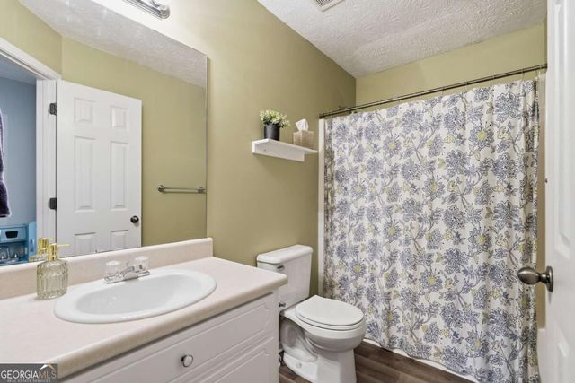 16 Hames Point, Adairsville, GA 30103