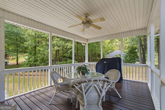 16 Hames Point, Adairsville, GA 30103