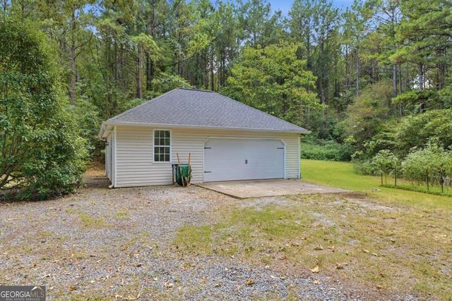 16 Hames Point, Adairsville, GA 30103