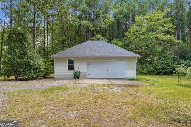 16 Hames Point, Adairsville, GA 30103