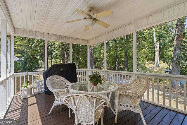 16 Hames Point, Adairsville, GA 30103