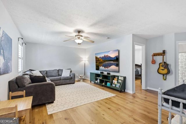 16 Hames Point, Adairsville, GA 30103
