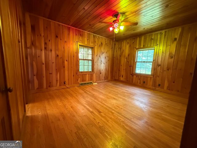 998 Highland Circle SE, Conyers, GA 30012