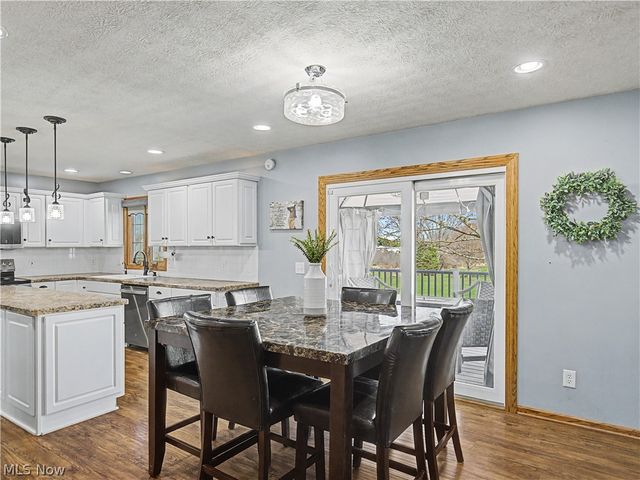 1509 New England Drive SE, North Canton, OH 44720