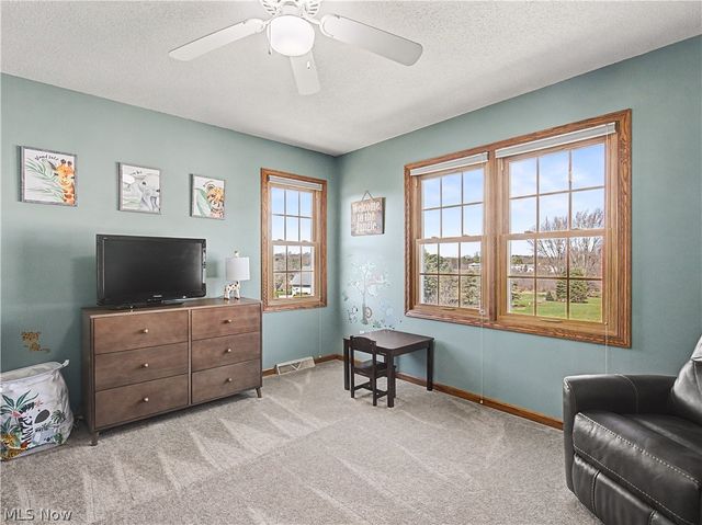 1509 New England Drive SE, North Canton, OH 44720