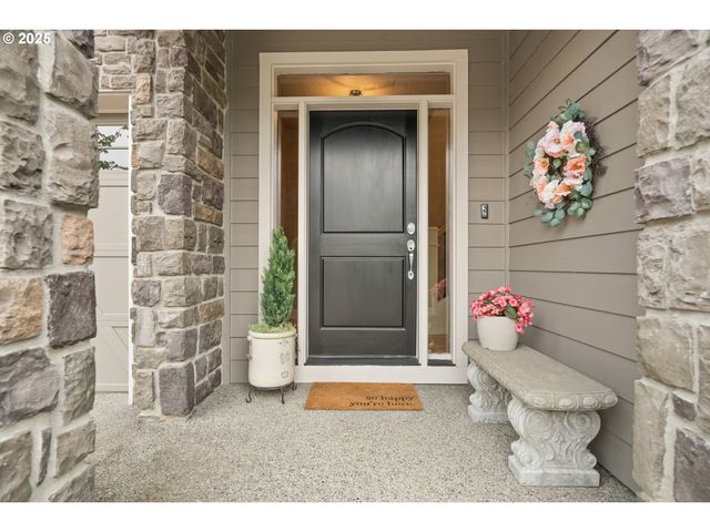 18366 Sw FLORENDO Ln, Beaverton, OR 97007