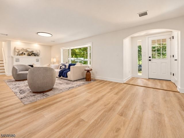28 Deer Tr, Hardyston Twp., NJ 07460