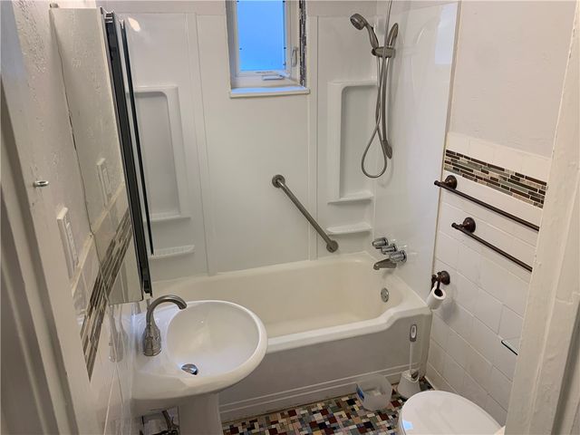 5450 Covode Pl 1, Squirrel Hill, PA 15217