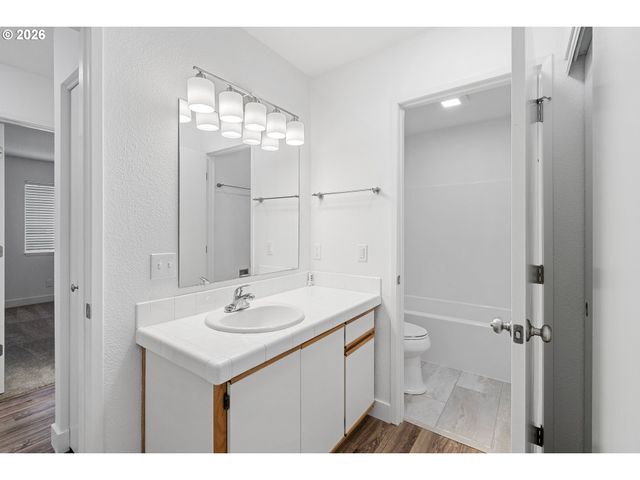 20915 FAWN Ct 44, West Linn, OR 97068