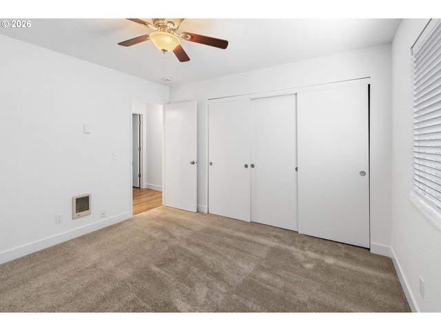20915 FAWN Ct 44, West Linn, OR 97068
