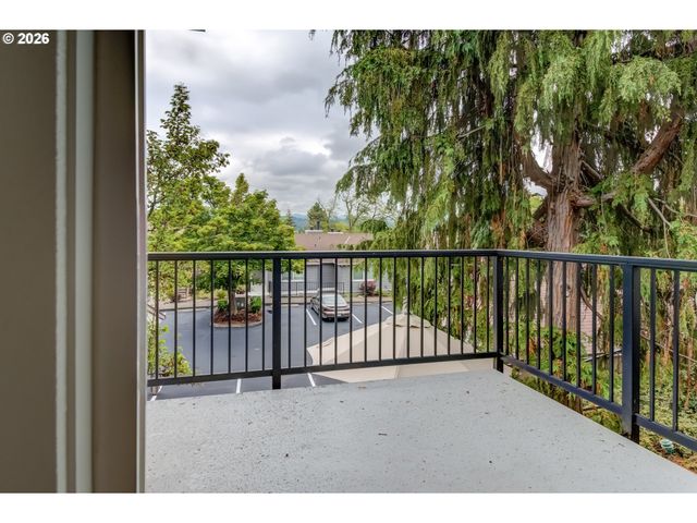20915 FAWN Ct 44, West Linn, OR 97068