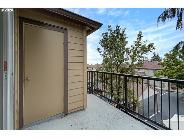 20915 FAWN Ct 44, West Linn, OR 97068