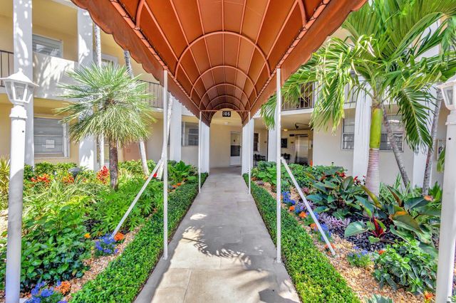 105 Paradise Harbour Boulevard 307, North Palm Beach, FL 33408