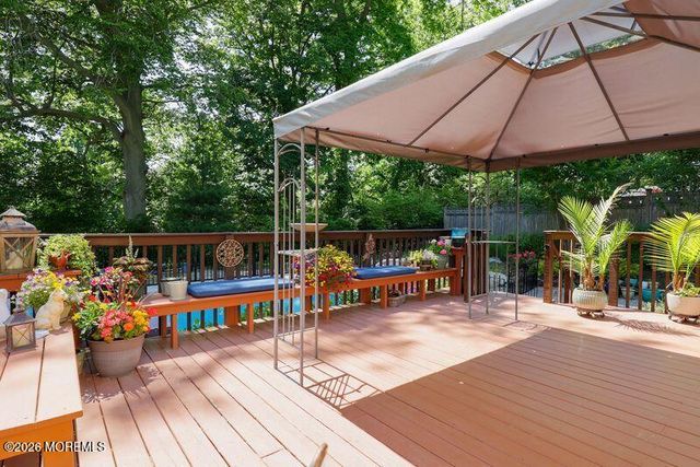 3 Baskenridge Drive, Middletown, NJ 07748