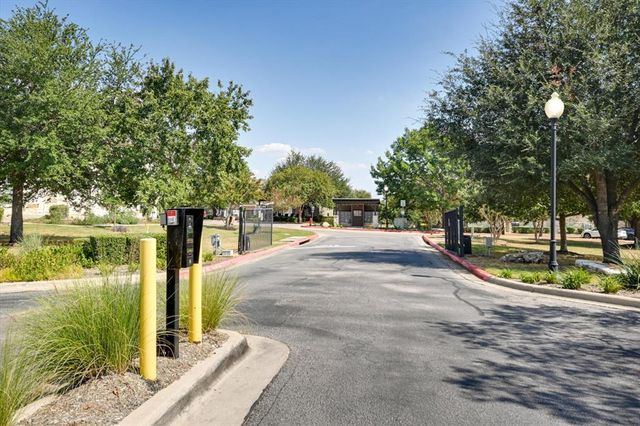 9201 Brodie LN 1501, Austin, TX 78748