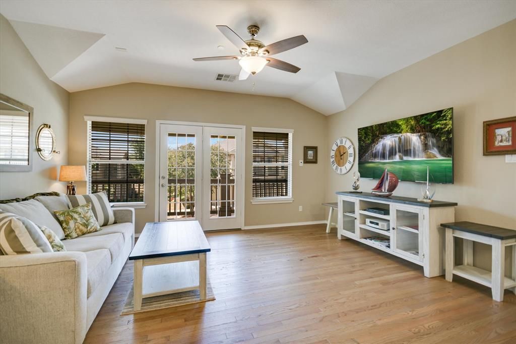 9201 Brodie LN 1501, Austin, TX 78748