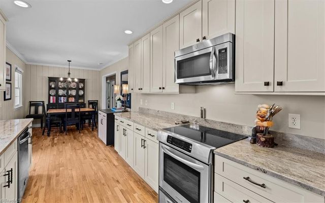 6909 Wooden Rail Lane, Summerfield, NC 27358