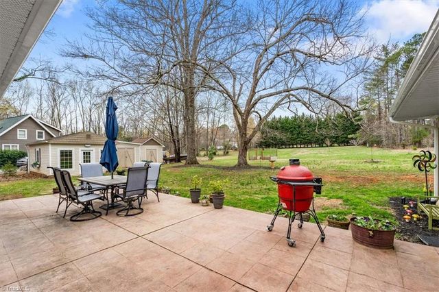 6909 Wooden Rail Lane, Summerfield, NC 27358