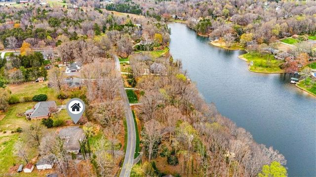 6909 Wooden Rail Lane, Summerfield, NC 27358