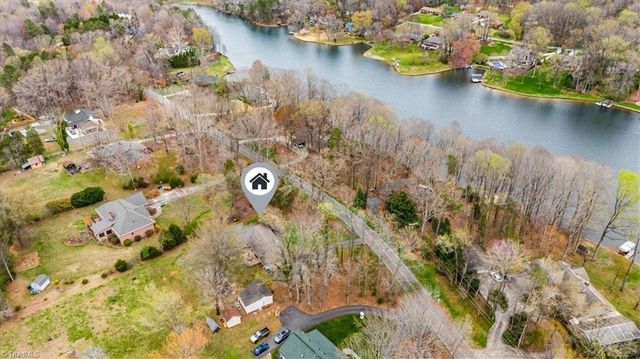 6909 Wooden Rail Lane, Summerfield, NC 27358