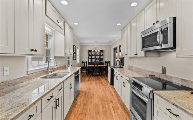 6909 Wooden Rail Lane, Summerfield, NC 27358