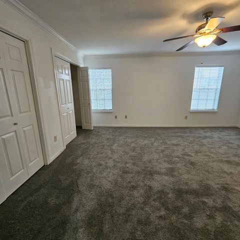 712 Augusta Drive 712, Houston, TX 77057