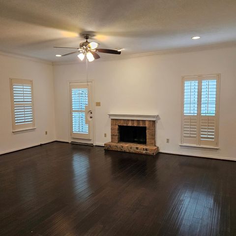 712 Augusta Drive 712, Houston, TX 77057