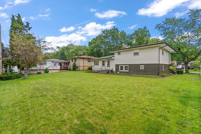 2926 191st Street, Lansing, IL 60438