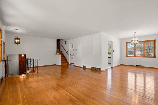 2926 191st Street, Lansing, IL 60438