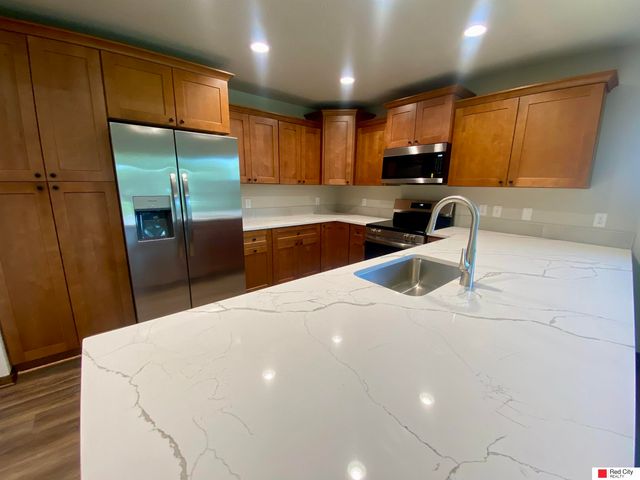 4810 S 1st Street, Lincoln, NE 68523