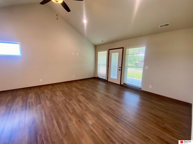 4810 S 1st Street, Lincoln, NE 68523