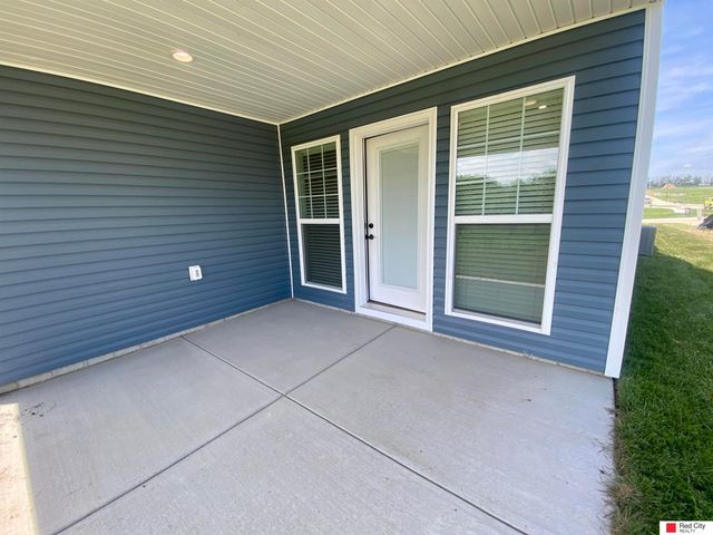 4810 S 1st Street, Lincoln, NE 68523