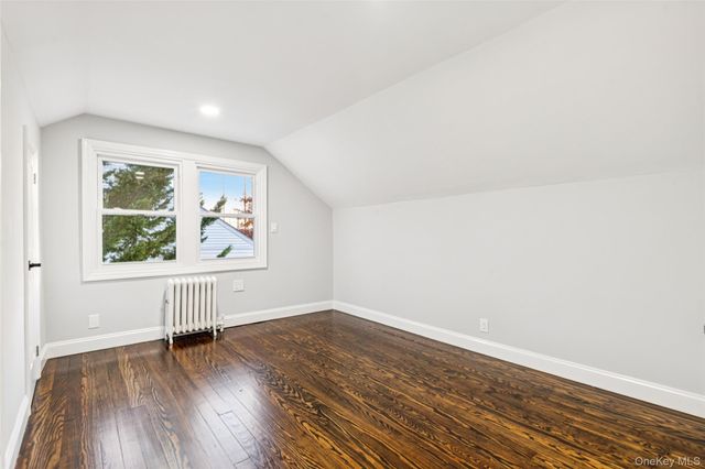 61 Harris Avenue, Hewlett, NY 11557