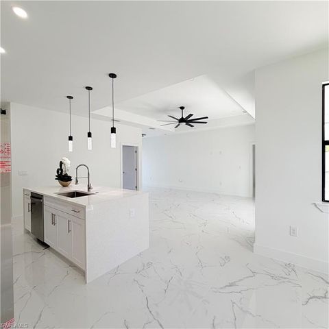 860 Kildare ST E, Lehigh Acres, FL 33974