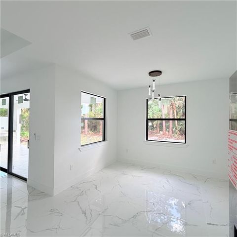 860 Kildare ST E, Lehigh Acres, FL 33974