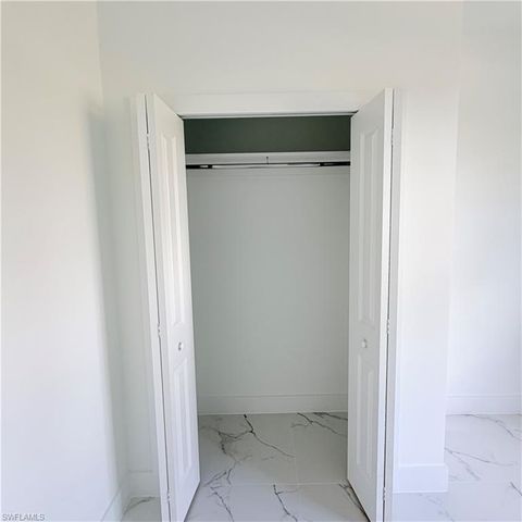 860 Kildare ST E, Lehigh Acres, FL 33974