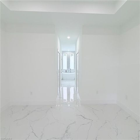 860 Kildare ST E, Lehigh Acres, FL 33974