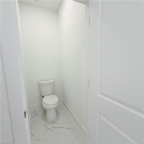 860 Kildare ST E, Lehigh Acres, FL 33974