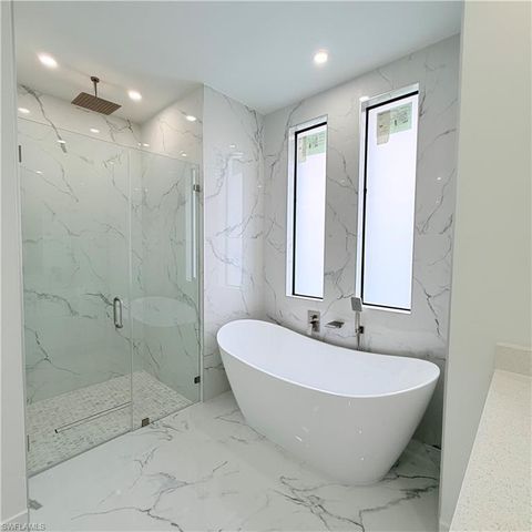 860 Kildare ST E, Lehigh Acres, FL 33974